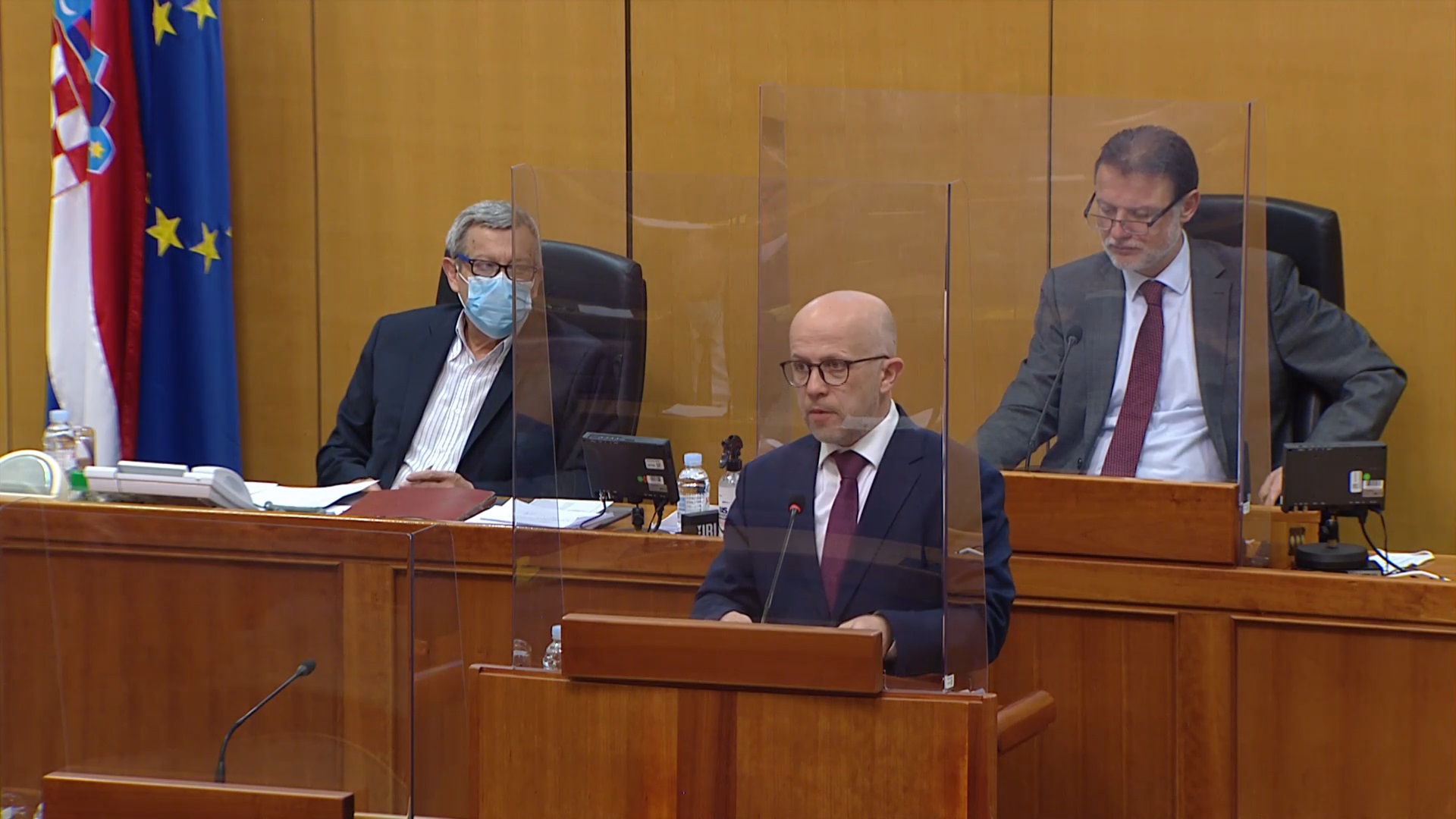 Daus u Saboru predložio ukidanje plaćanja cestarina onima koji prevoze pomoć Ukrajini